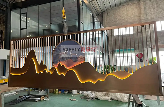 金屬山水屏風隔斷：新中式古典風，精致優(yōu)雅，輕奢舒適