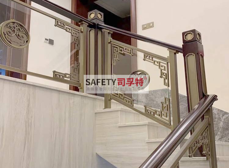 雕刻工藝銅藝樓梯扶手養(yǎng)護細則(圖4) 雕刻工藝銅藝樓梯扶手養(yǎng)護細則(圖4)