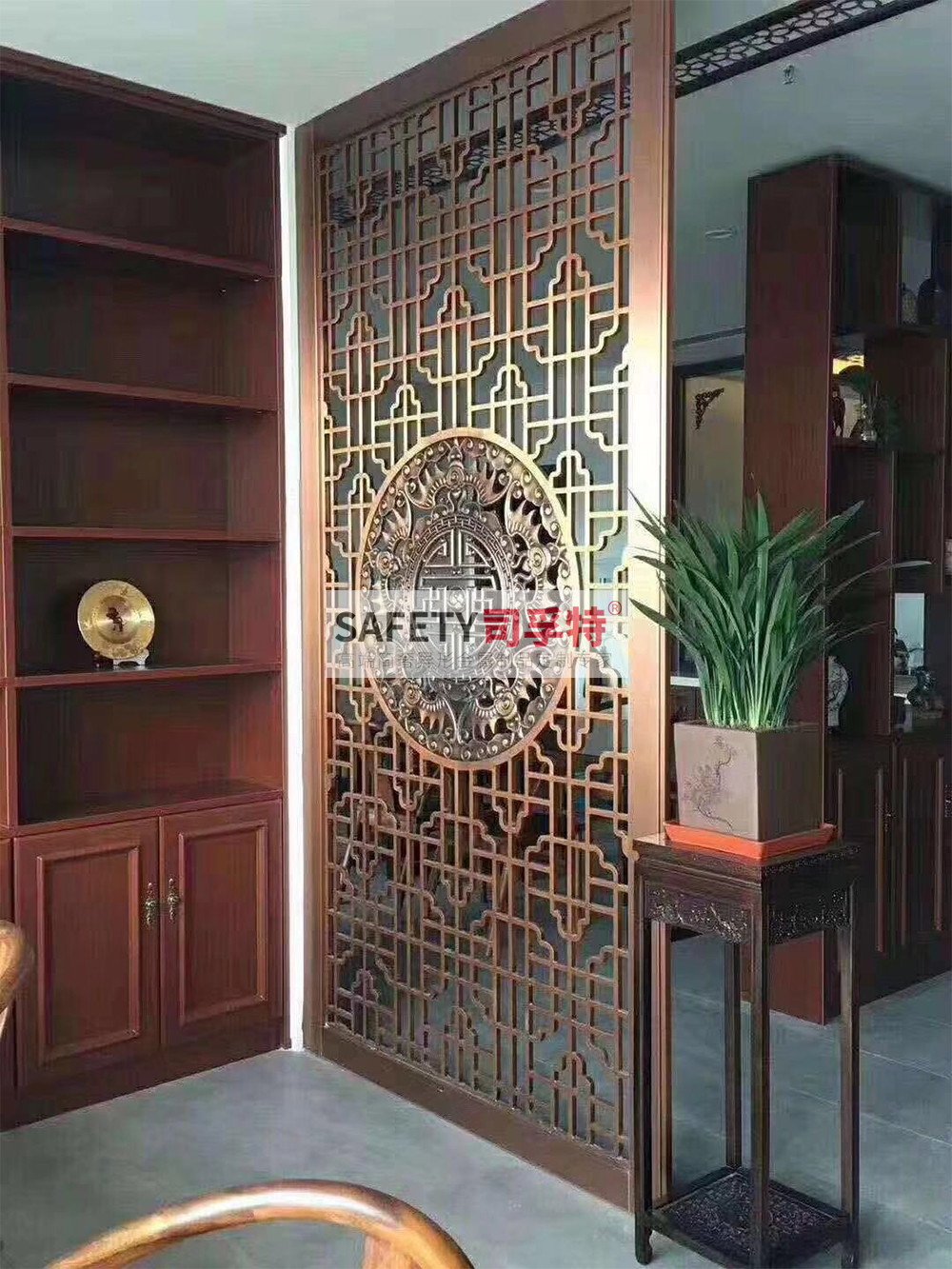 不銹鋼屏風(fēng)款式多樣，如何選擇適合自己的？[不銹鋼屏風(fēng)、鋁雕屏風(fēng)](圖3)