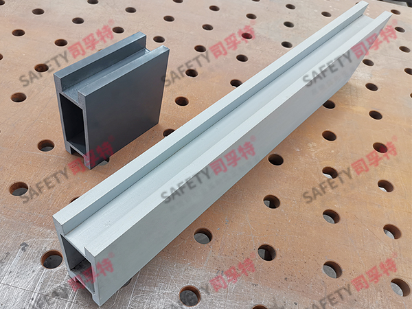 氟碳噴涂H型焊接氟碳噴涂精制鋼型材(圖5) 氟碳噴涂H型焊接氟碳噴涂精制鋼型材(圖5)